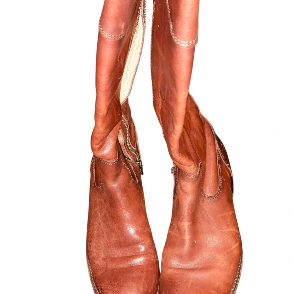 FRYE Boots Brown Zipper Broken on one boot but still can be zipped - Picture 3 of 10